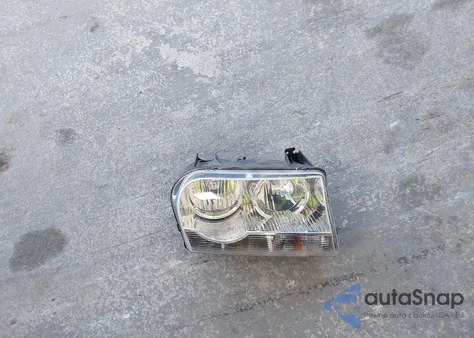 2007 Chrysler 300 Touring from USA, damaged, VIN 2C3KA53G57H821262